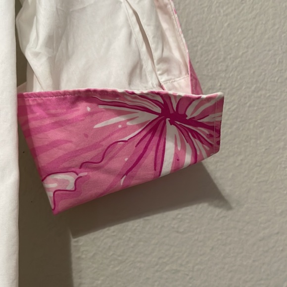 LILLY PULITZER BUTTON DOWN PINK AND WHITE TOP - Picture 9 of 10
